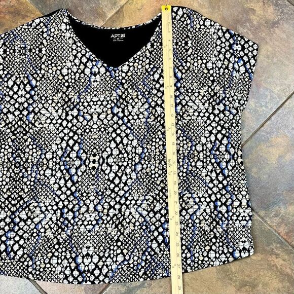 APT. 9 Women’s Snakeskin Short Sleeve Blouse 2X - Picture 3 of 9
